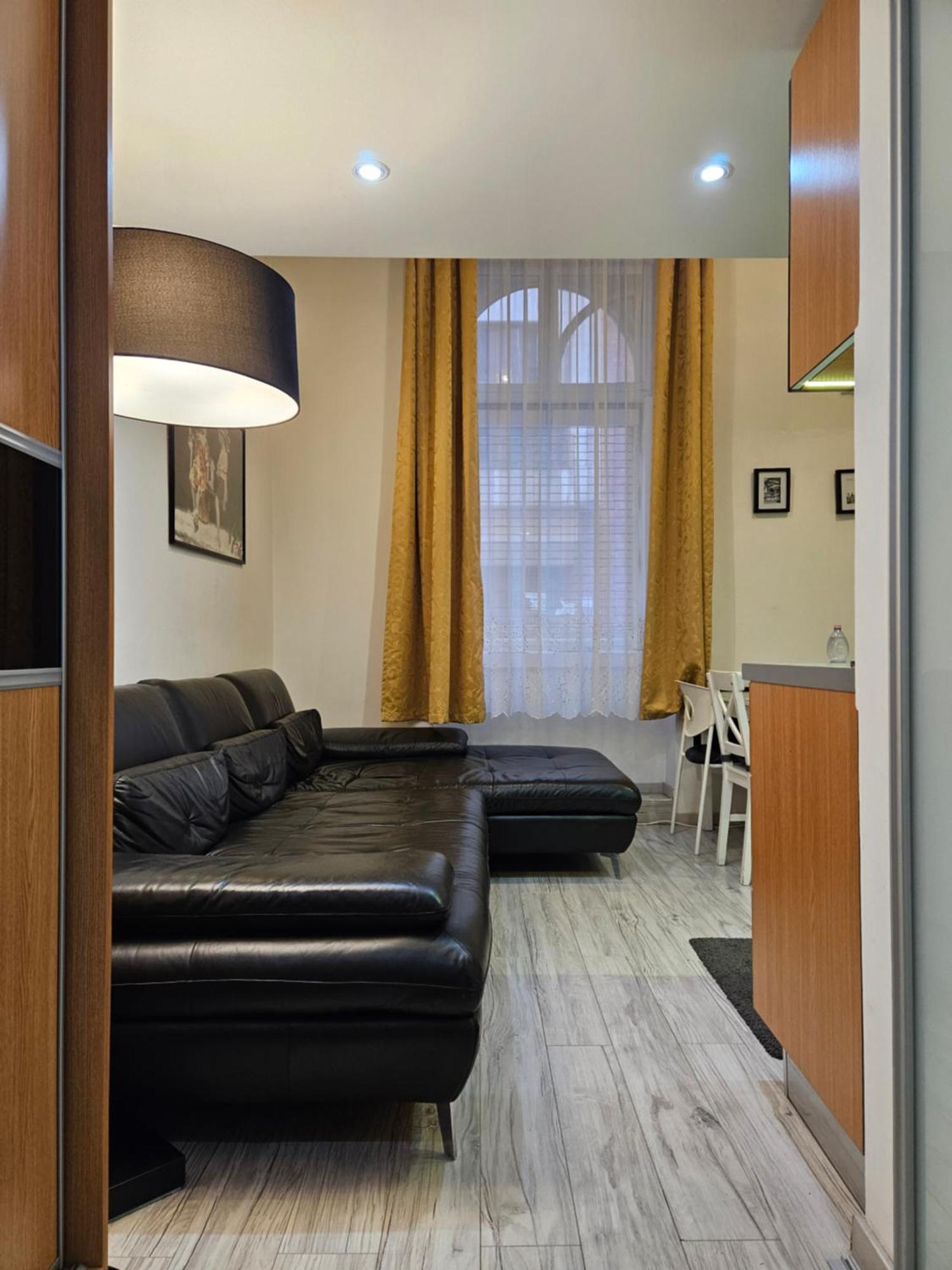 Walkway Apartment Deluxe บูดาเปสต์ ภายนอก รูปภาพ